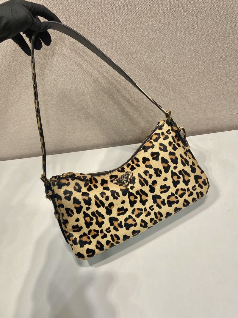 Pra*a hobo bags